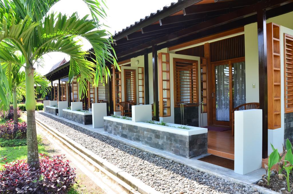 Manohara Resort Magelang Exterior photo